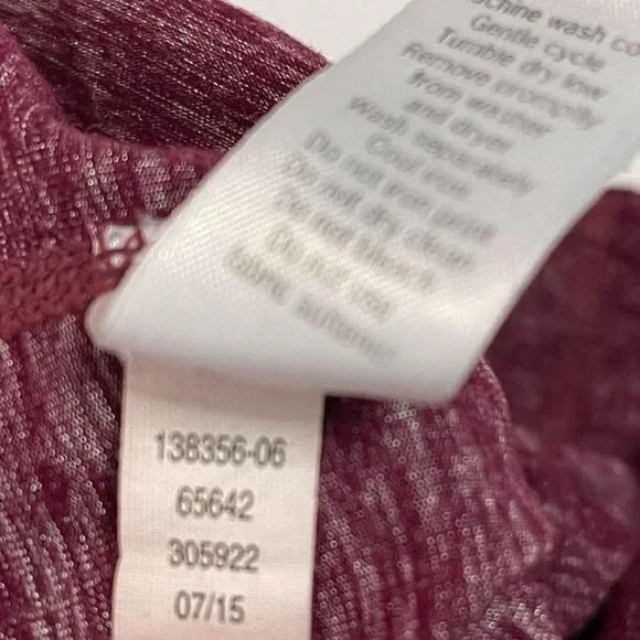 Athleta Quest Chaturanga Capri Leggings 138356 - Picture 8 of 9